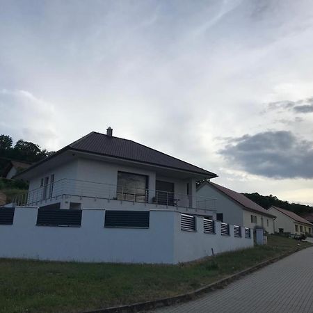 Ubytovani Sr Milovice  Exterior foto