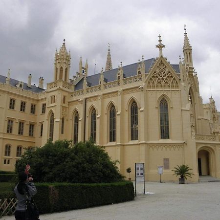 Ubytovani Sr Milovice  Exterior foto